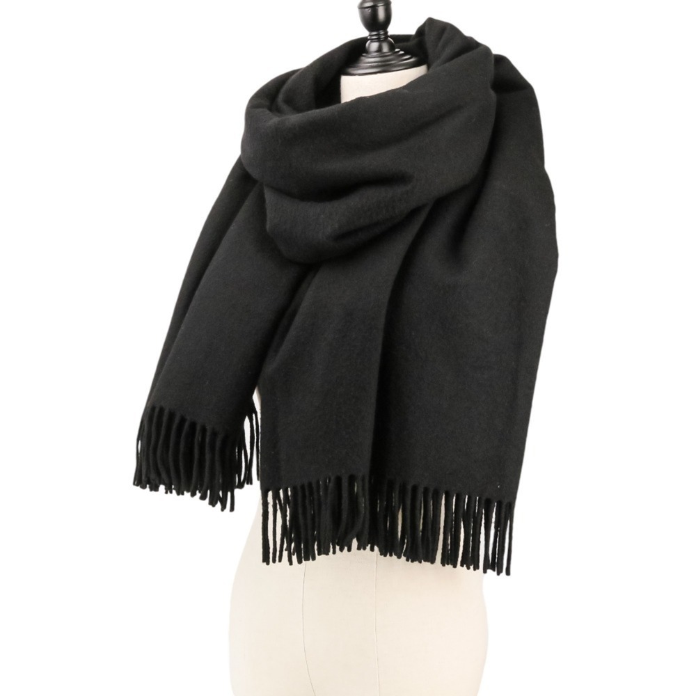HERMES Black Scarf - Picture 5 of 9